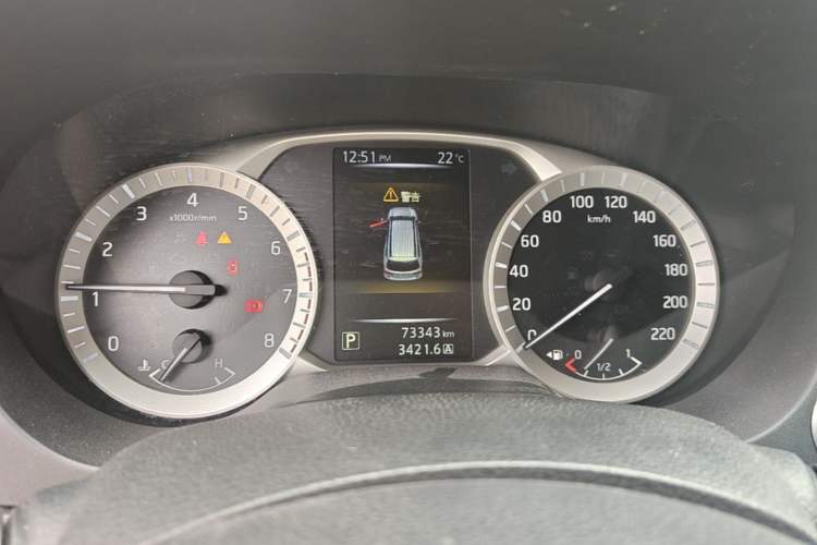 Used Nissan Terra 2018 2.5L Automatic 2WD Luxury Edition Instrument Cluster