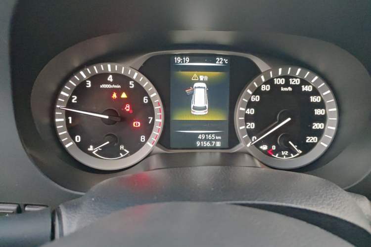 Used Nissan Terra 2018 2.5L Manual Two-Wheel Drive Elite Edition Instrument Cluster