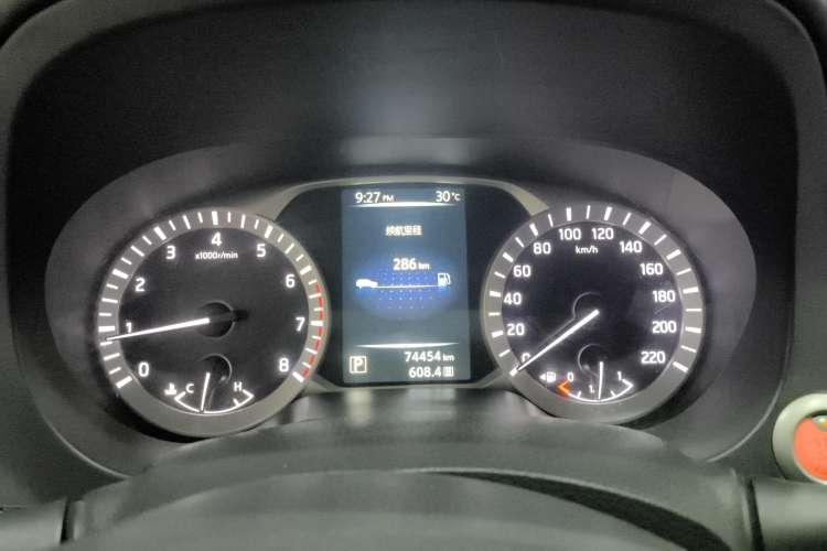 Used Nissan Terra 2018 2.5L Automatic 2WD Luxury Edition Instrument Cluster