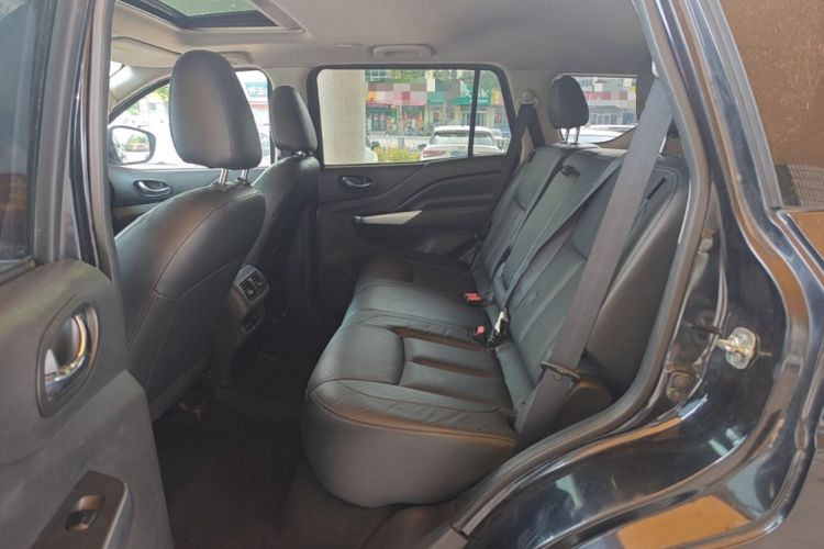 Used Nissan Terra 2018 2.5L Automatic 2WD Luxury Edition Left Rear Seat