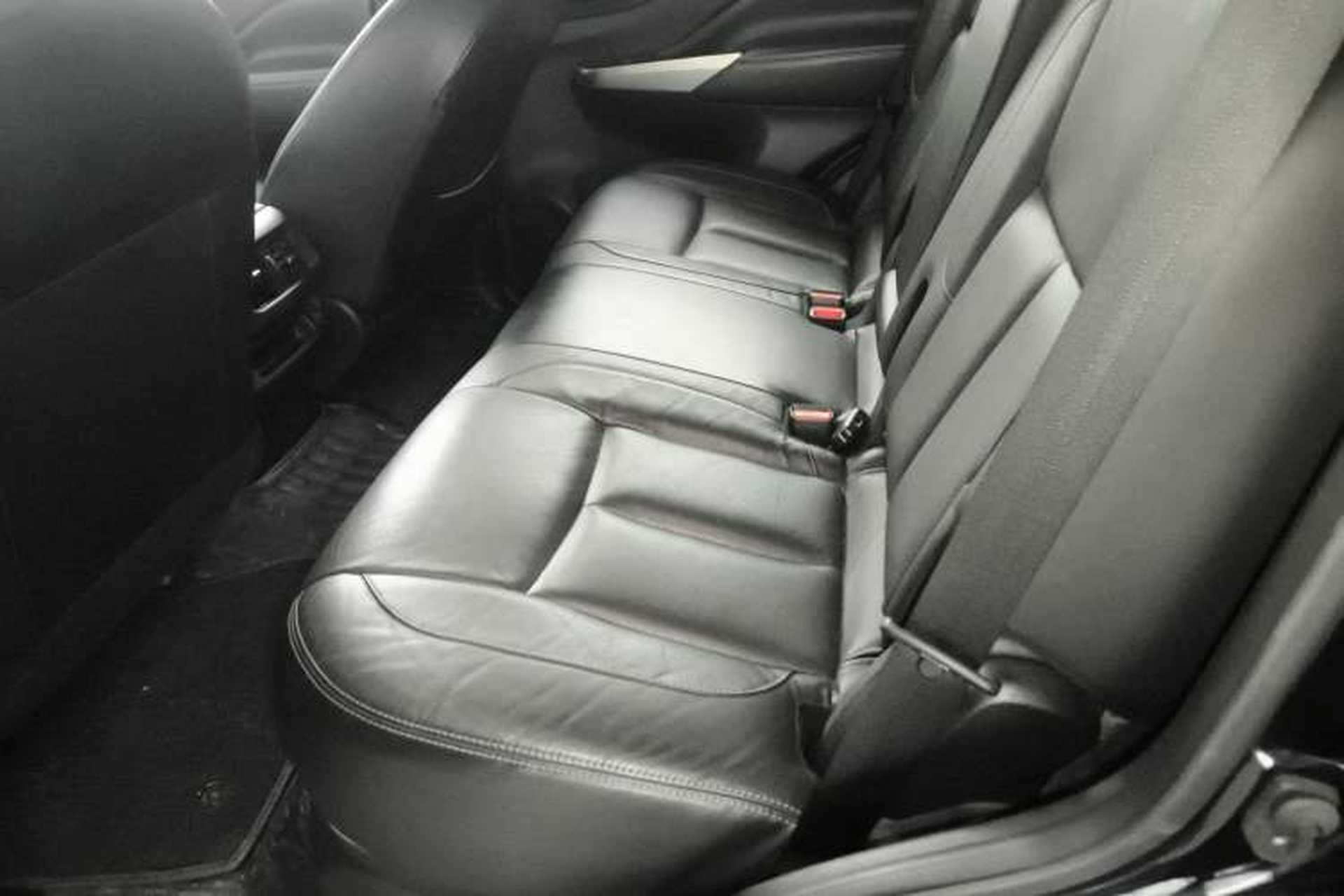 Used Nissan Terra 2018 2.5L Automatic 4x4 Luxury Edition Left Rear Seat
