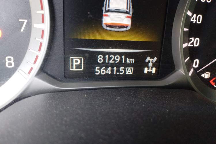 Used Nissan Terra 2018 2.5L Automatic 4x4 Flagship Edition Odometer Close Up