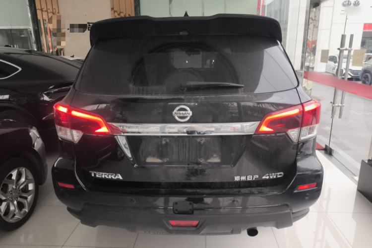 Used Nissan Terra 2018 2.5L Automatic 4x4 Luxury Edition Rear