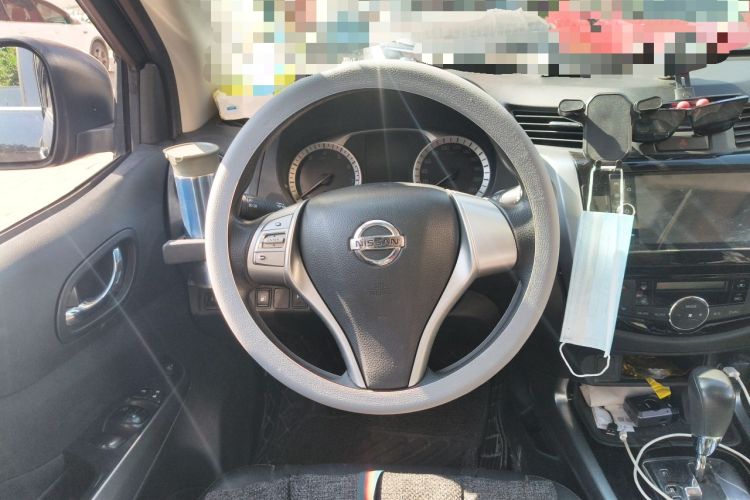 Used Nissan Terra 2018 2.5L Automatic 2WD Luxury Edition Steering Wheel