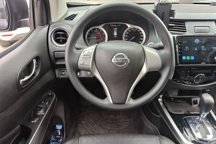 Used Nissan Terra 2018 2.5L Automatic 2WD Luxury Edition Steering Wheel