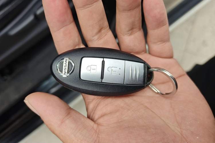 Used Nissan Terra 2018 2.5L Automatic 2WD Luxury Edition Vehicle Key