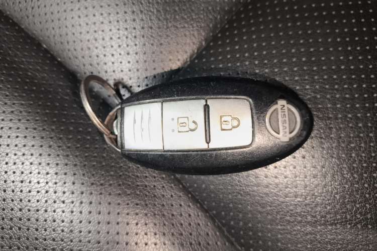 Used Nissan Terra 2018 2.5L Automatic 2WD Luxury Edition Vehicle Key