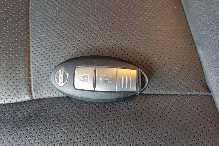 Used Nissan Terra 2018 2.5L Automatic 2WD Luxury Edition Vehicle Key