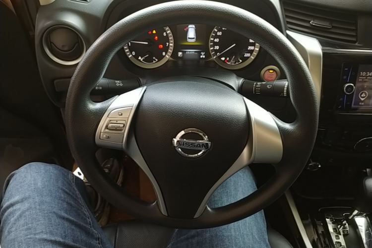 Used Nissan Terra 2018 2.5L Automatic 4x4 Luxury Edition Steering Wheel