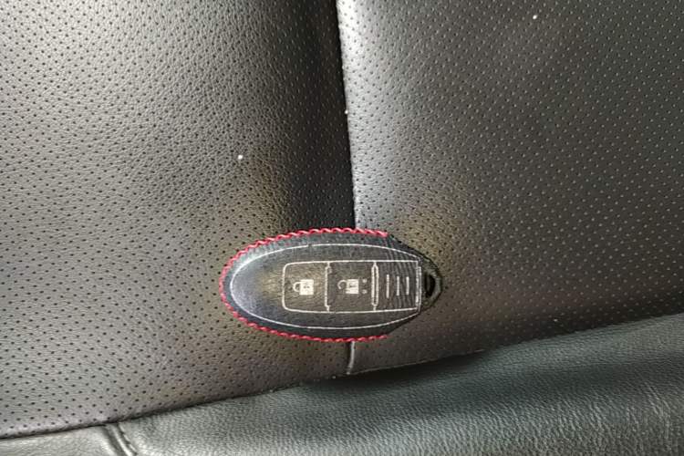 Used Nissan Terra 2018 2.5L Automatic 4x4 Luxury Edition Vehicle Key