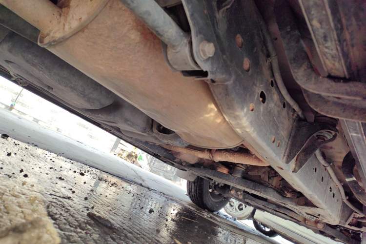 Used Nissan Terra 2018 2.5L Automatic 2WD Luxury Edition Chassis Rear Right