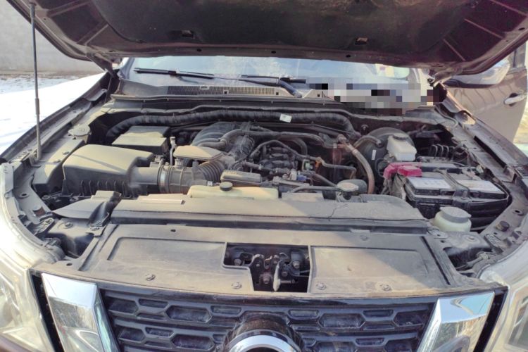 Used Nissan Terra 2018 2.5L Automatic 2WD Luxury Edition Engine Bay