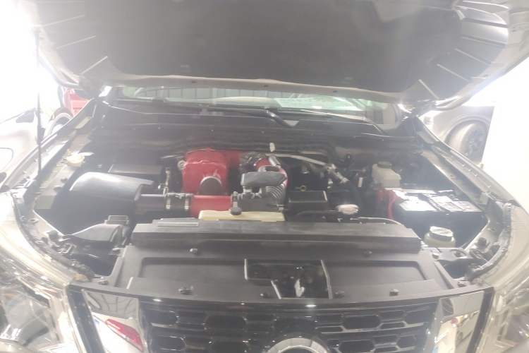 Used Nissan Terra 2018 2.5L Automatic 4x4 Luxury Edition Engine Bay