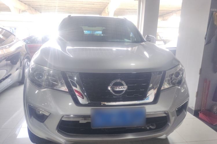 Used Nissan Terra 2018 2.5L Automatic 4x4 Luxury Edition Front