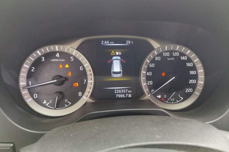 Used Nissan Terra 2018 2.5L Manual Two-Wheel Drive Elite Edition Instrument Cluster