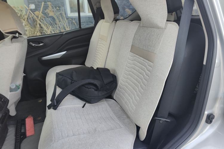 Used Nissan Terra 2018 2.5L Automatic 4x4 Luxury Edition Left Rear Seat