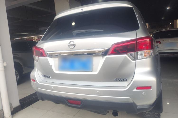 Used Nissan Terra 2018 2.5L Automatic 4x4 Luxury Edition Rear