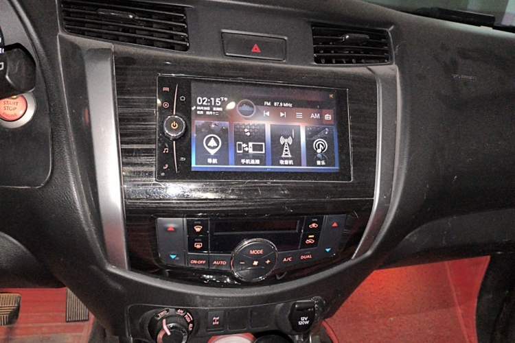 Used Nissan Terra 2018 2.5L Automatic 4x4 Flagship Edition Audio And AC Panel