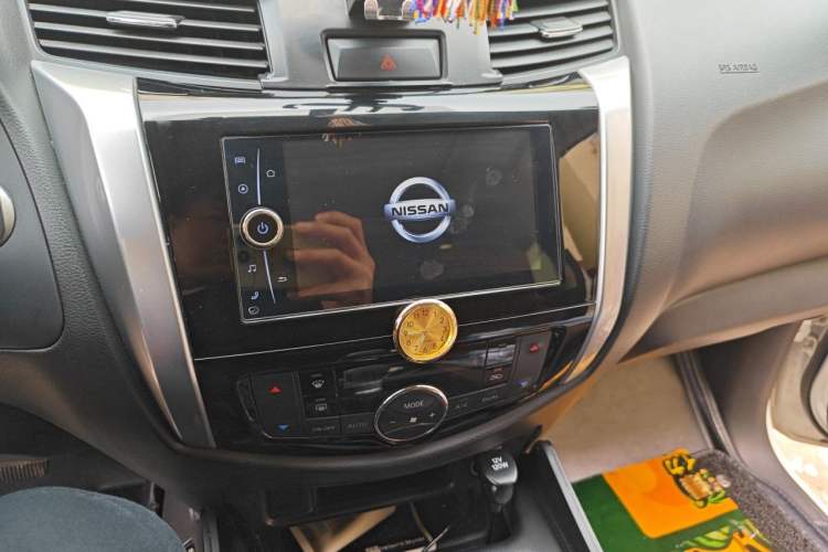Used Nissan Terra 2018 2.5L Manual Two-Wheel Drive Leading Edition Audio And AC Panel