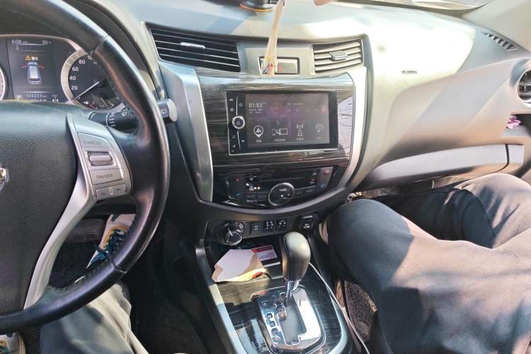 Used Nissan Terra 2018 2.5L Automatic 4x4 Flagship Edition