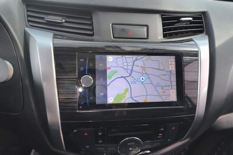 Used Nissan Terra 2018 2.5L Automatic 4x4 Flagship Edition Audio And AC Panel