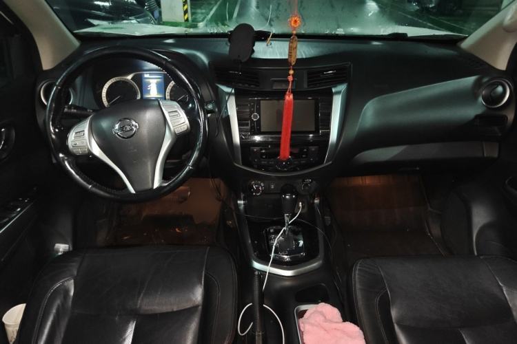 Used Nissan Terra 2018 2.5L Automatic 4x4 Flagship Edition Center Console