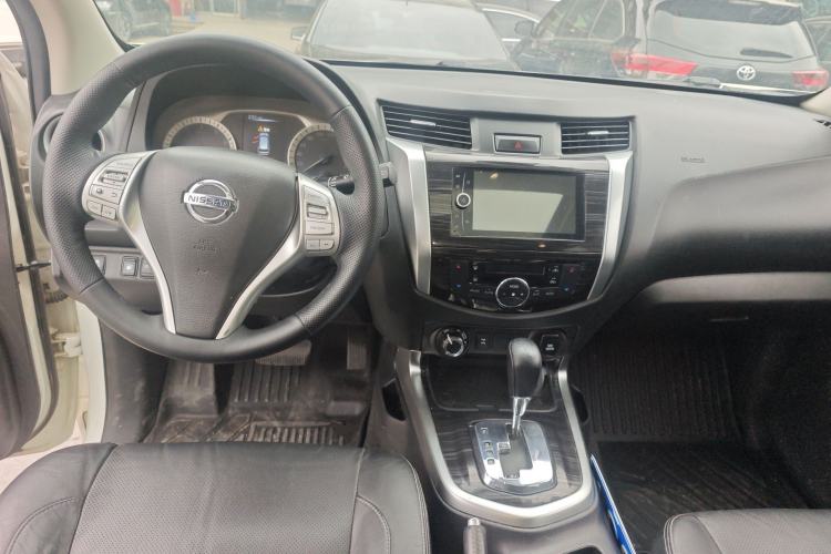 Used Nissan Terra 2018 2.5L Automatic 4x4 Flagship Edition Center Console