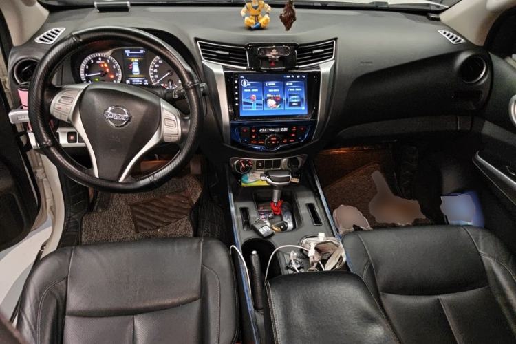 Used Nissan Terra 2018 2.5L Automatic 4x4 Flagship Edition Center Console