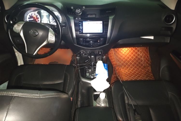 Used Nissan Terra 2018 2.5L Automatic 4x4 Flagship Edition Center Console