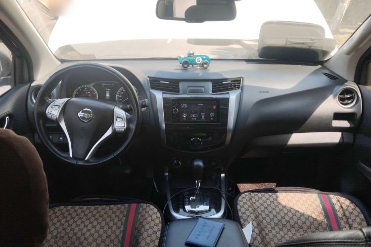 Used Nissan Terra 2018 2.5L Automatic 4x4 Flagship Edition Center Console