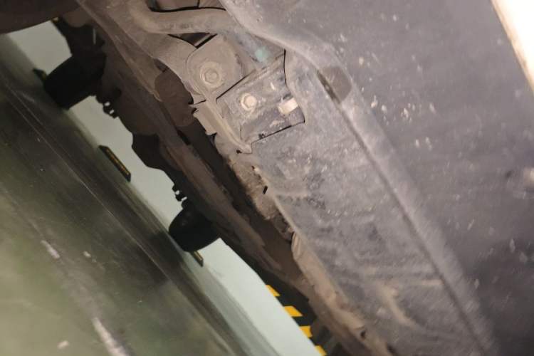 Used Nissan Terra 2018 2.5L Automatic 4x4 Flagship Edition Chassis Front