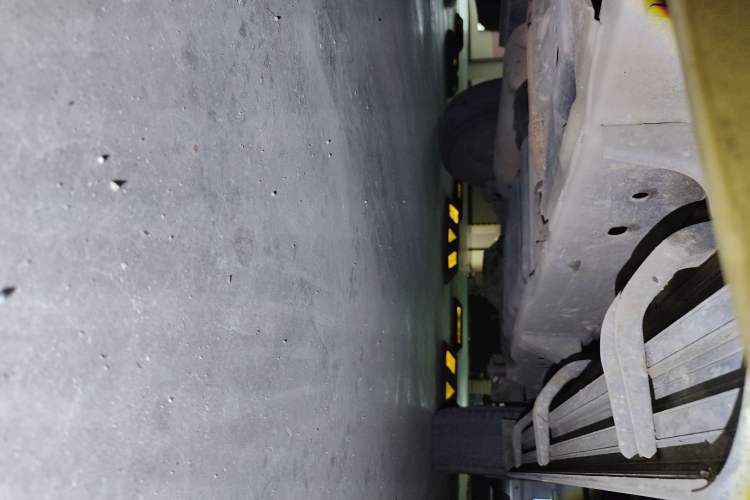 Used Nissan Terra 2018 2.5L Automatic 4x4 Flagship Edition Chassis Front Left