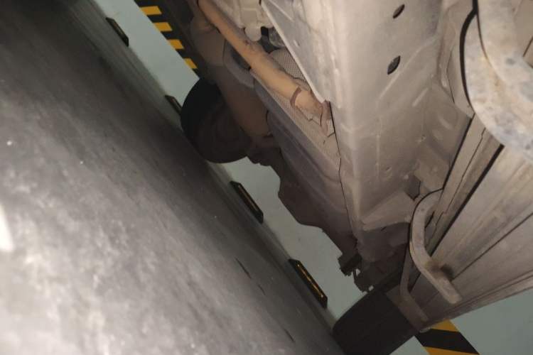 Used Nissan Terra 2018 2.5L Automatic 4x4 Flagship Edition Chassis Front Left
