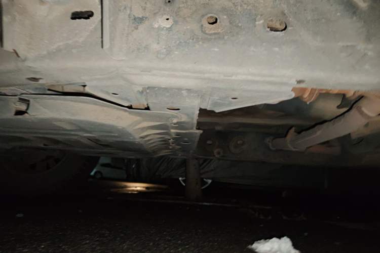 Used Nissan Terra 2018 2.5L Manual Two-Wheel Drive Elite Edition Chassis Front Left