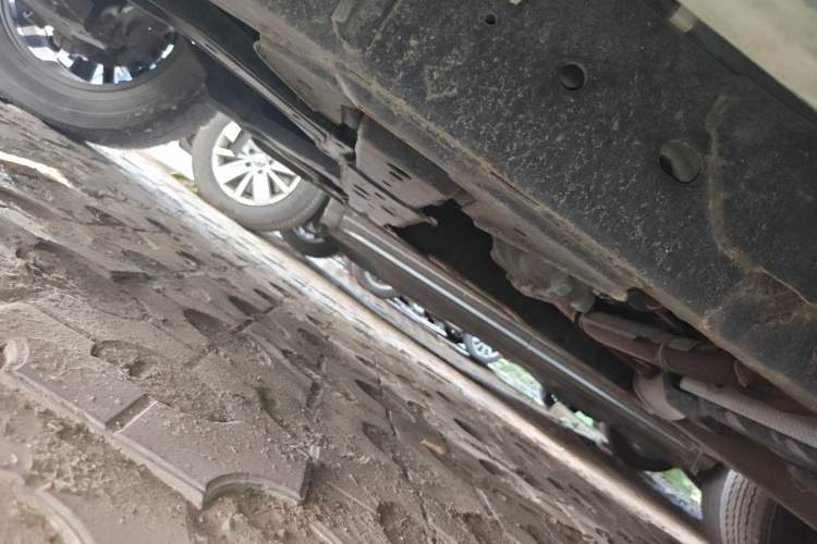 Used Nissan Terra 2018 2.5L Automatic 4x4 Flagship Edition Chassis Front Left