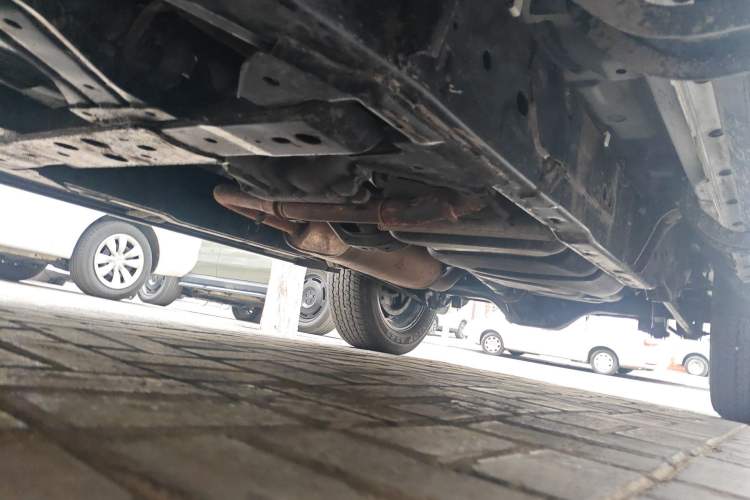 Used Nissan Terra 2018 2.5L Automatic 4x4 Flagship Edition Chassis Front Left