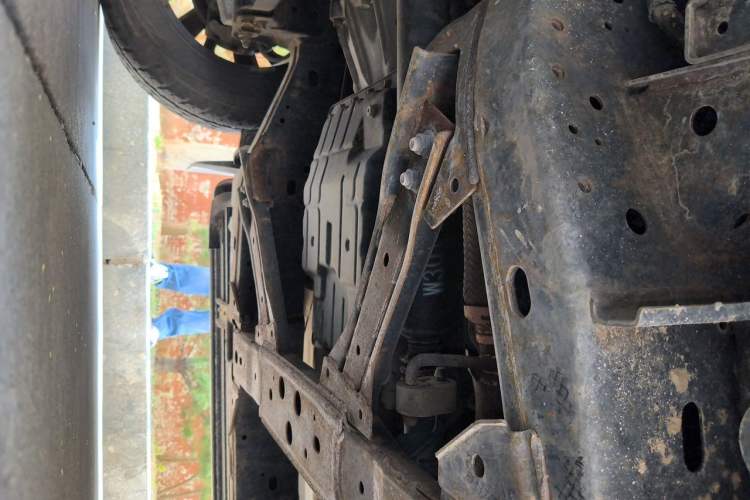 Used Nissan Terra 2018 2.5L Automatic 4x4 Flagship Edition Chassis Front Left