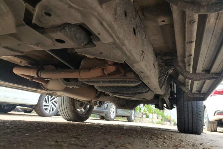 Used Nissan Terra 2018 2.5L Automatic 2WD Luxury Edition Chassis Front Left
