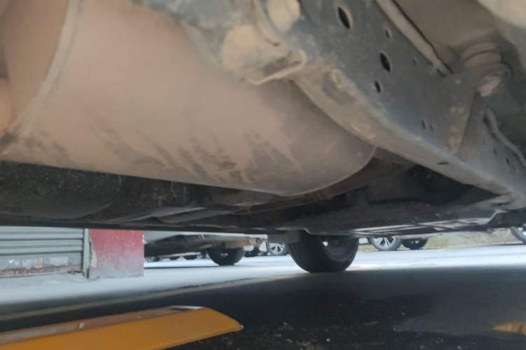 Used Nissan Terra 2018 2.5L Automatic 2WD Luxury Edition Chassis Front Right