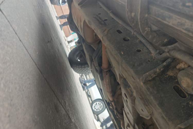 Used Nissan Terra 2018 2.5L Automatic 4x4 Flagship Edition Chassis Front Right