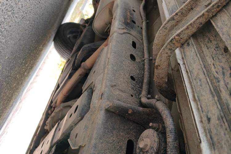 Used Nissan Terra 2018 2.5L Automatic 4x4 Flagship Edition Chassis Front Right