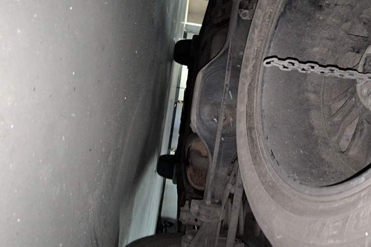 Used Nissan Terra 2018 2.5L Automatic 4x4 Flagship Edition Chassis Rear