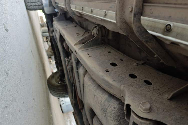 Used Nissan Terra 2018 2.5L Automatic 4x4 Flagship Edition Chassis Rear Left