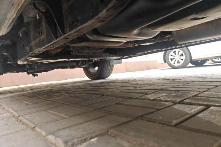 Used Nissan Terra 2018 2.5L Automatic 4x4 Flagship Edition Chassis Rear Left