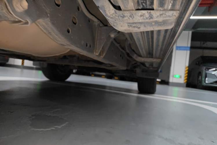 Used Nissan Terra 2018 2.5L Automatic 4x4 Flagship Edition Chassis Rear Right