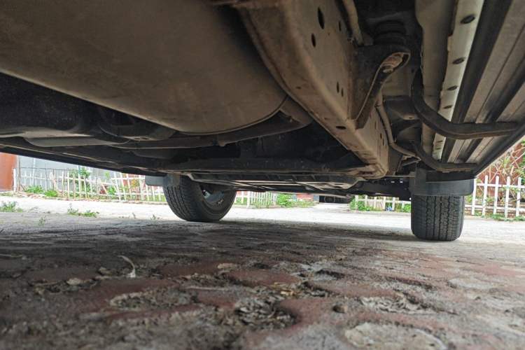 Used Nissan Terra 2018 2.5L Manual Two-Wheel Drive Leading Edition Chassis Rear Right