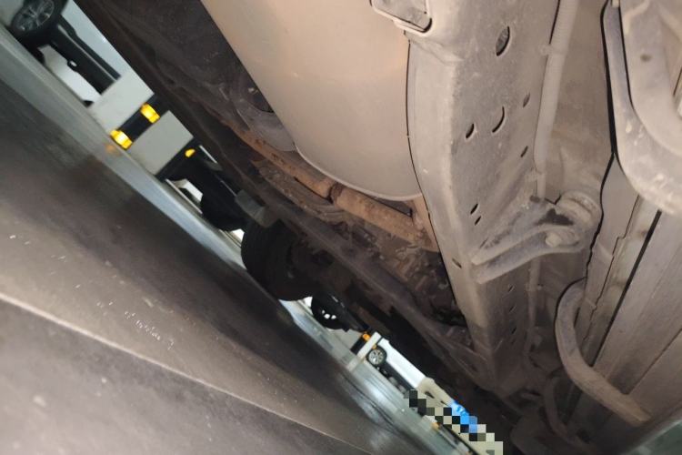 Used Nissan Terra 2018 2.5L Automatic 4x4 Flagship Edition Chassis Rear Right
