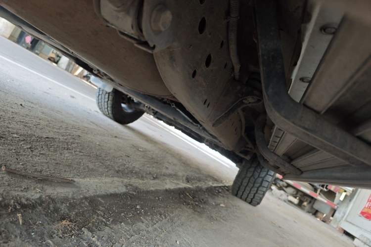 Used Nissan Terra 2018 2.5L Automatic 4x4 Flagship Edition Chassis Rear Right