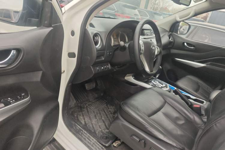 Used Nissan Terra 2018 2.5L Automatic 4x4 Flagship Edition Driver Seat
