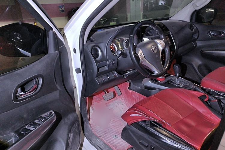 Used Nissan Terra 2018 2.5L Automatic 4x4 Flagship Edition Driver Seat
